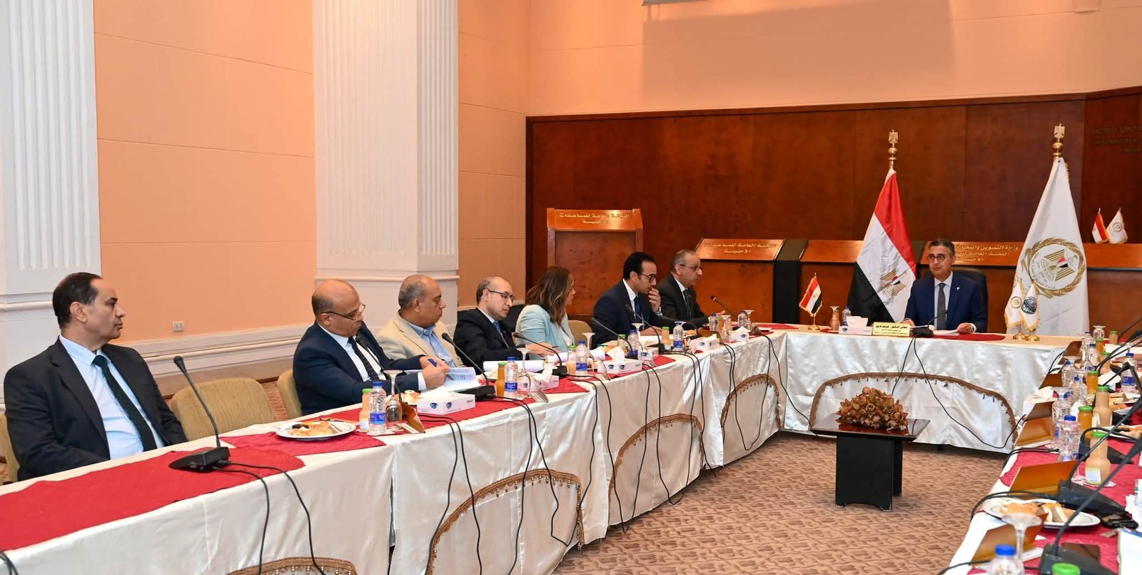 وزير التموين يترأس اجتماع مجلس إدارة اللجنة العامة للمساعدات الأجنبية لبحث تطوير الموارد وتعزيز الاستثمارات