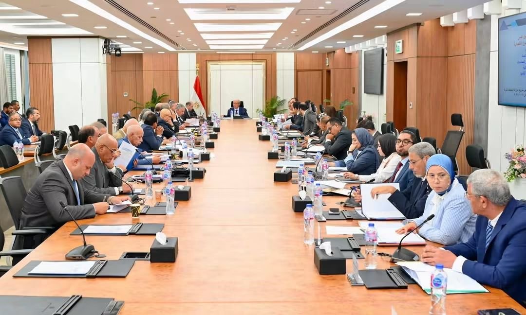 اجتماع الجمعية العامة للشركة القابضة للتشييد والتعمير برئاسة الدكتور حسين عيسى لاعتماد موازنة العام المالي 2026/2027.