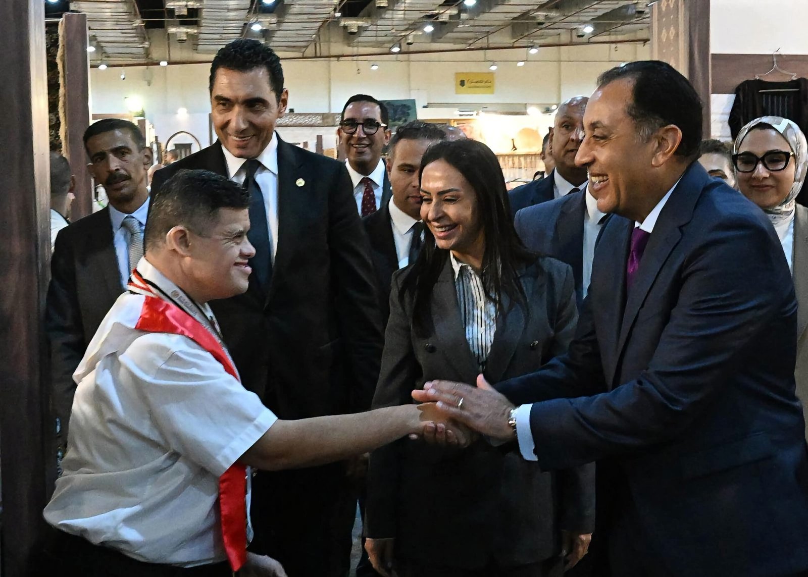 مصطفى مدبولي يفتتح معرض تراثنا 2026 للحرف اليدوية والتراثية نيابة عن الرئيس عبد الفتاح السيسي. 