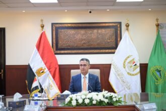 الدكتور شريف فاروق وزير التموين والتجارة الداخلية خلال ترؤسه اجتماع مجلس إدارة الهيئة العامة للسلع التموينية لمتابعة الاحتياطي الاستراتيجي وحوكمة منظومة الأقماح